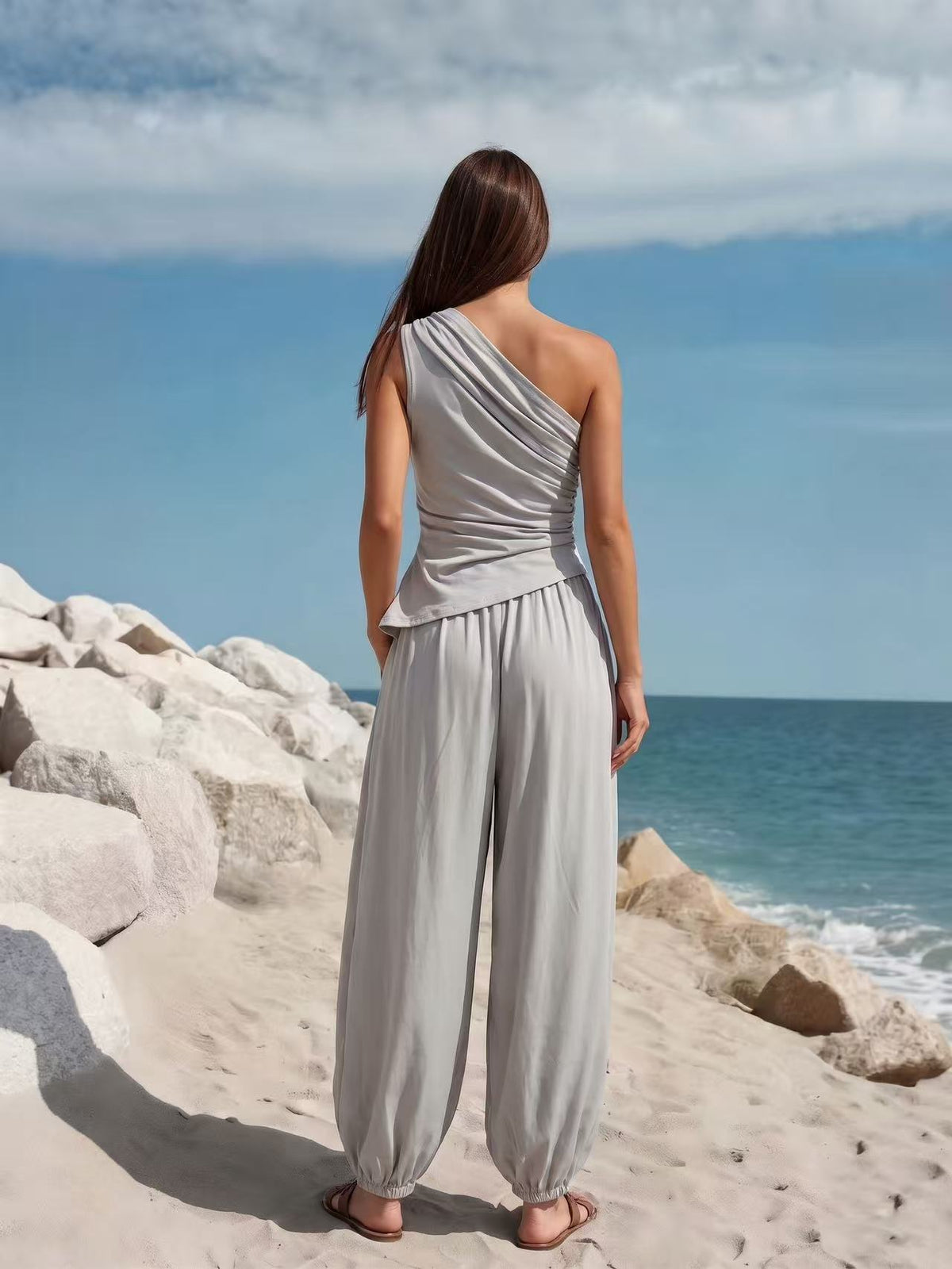 The Melesio One-Shoulder Top & Balloon Pants Set in Four Color