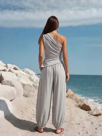 The Melesio One-Shoulder Top & Balloon Pants Set in Four Color