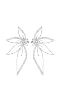 Pamuhue Crystal Flower Earrings in Silver