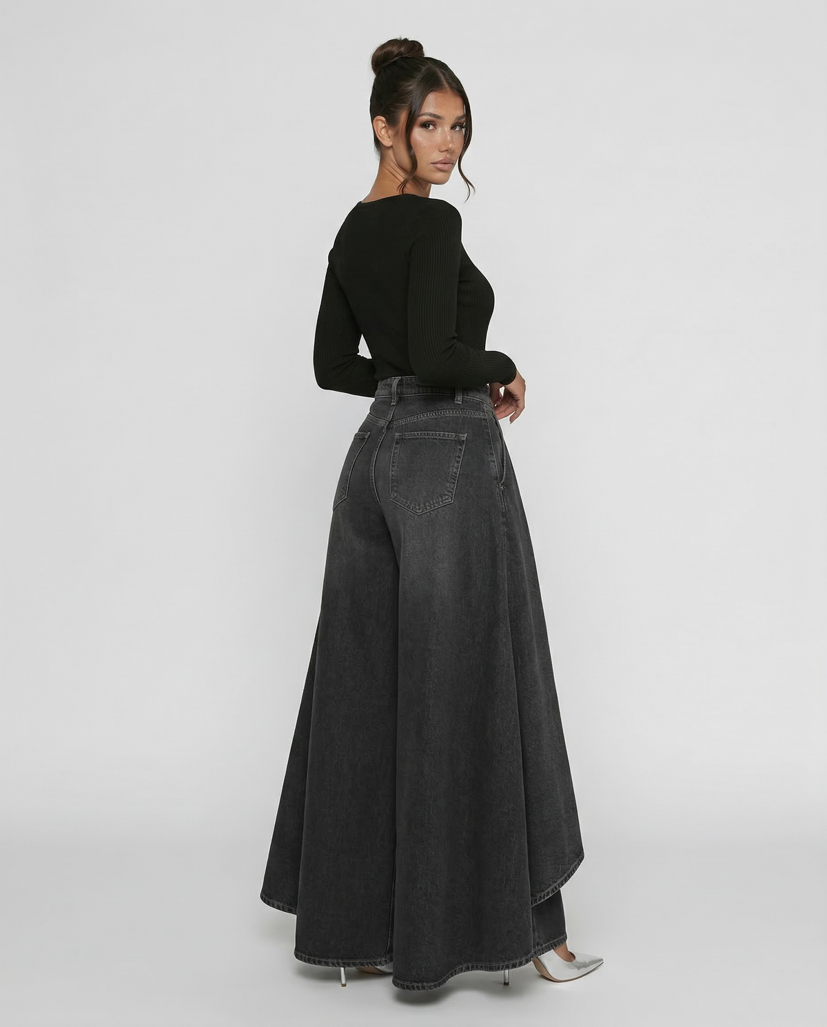 Meley High-Waisted Wide-Leg Jeans