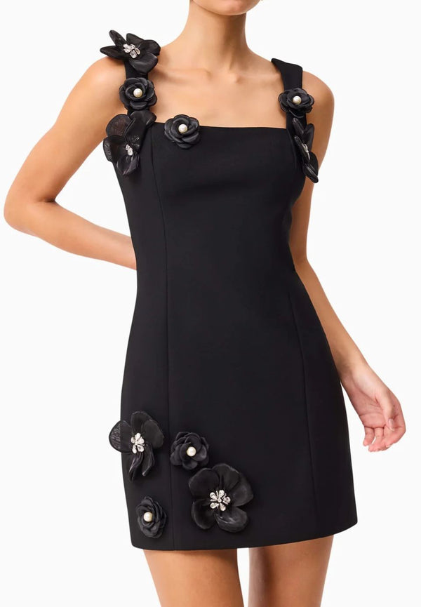 Ulthar Sleeveless Flower Pearl Mini Dress