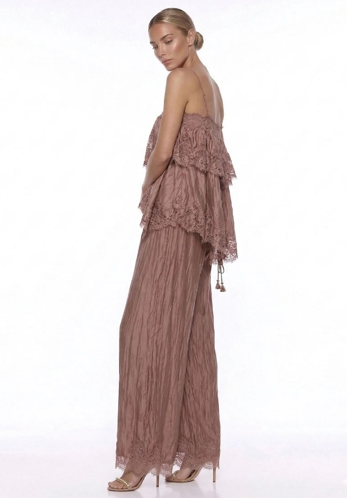 Darijus Spaghetti Ruffle Lace Top