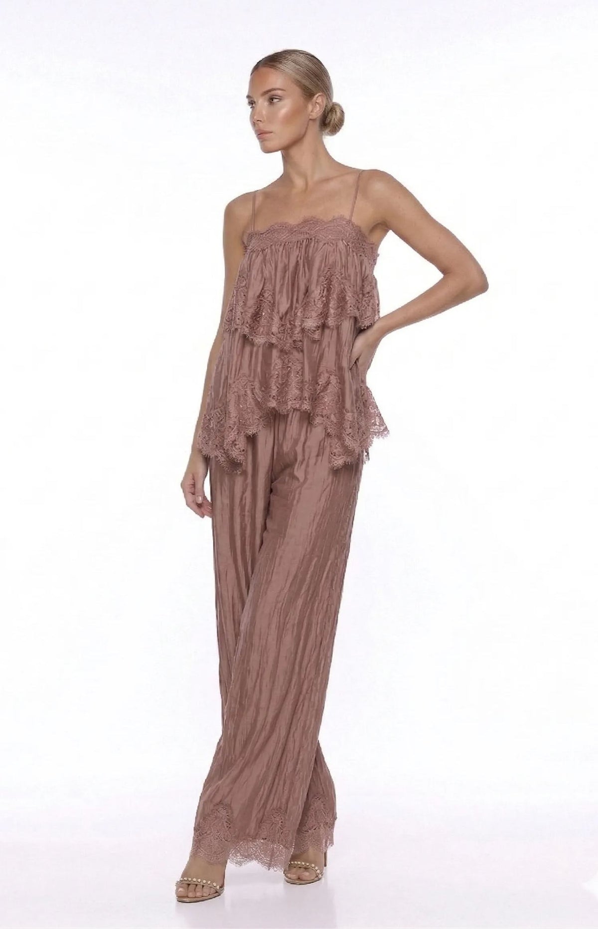 Darijus Spaghetti Ruffle Lace Top